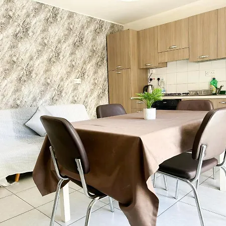 Center Properties - Modern & Air Conditioned In The Heart Of Bugibba St Paul's Bay